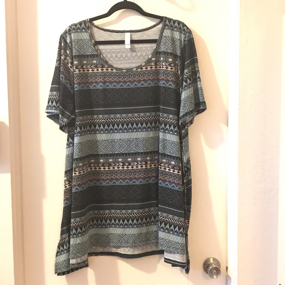 LuLaRoe Perfect T